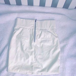 Cute white skirt